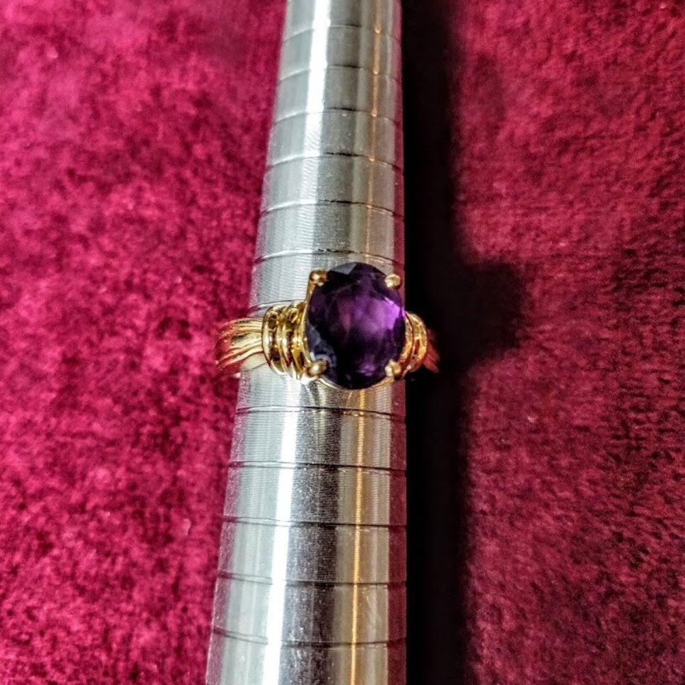 14K Gold with 2.5K Garnet Solitaire Ring - Free Shipping